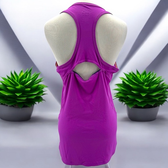 adidas Sequencials Dark Pink Fitted Tank with Side Zip Pocket - Picture 14 of 16